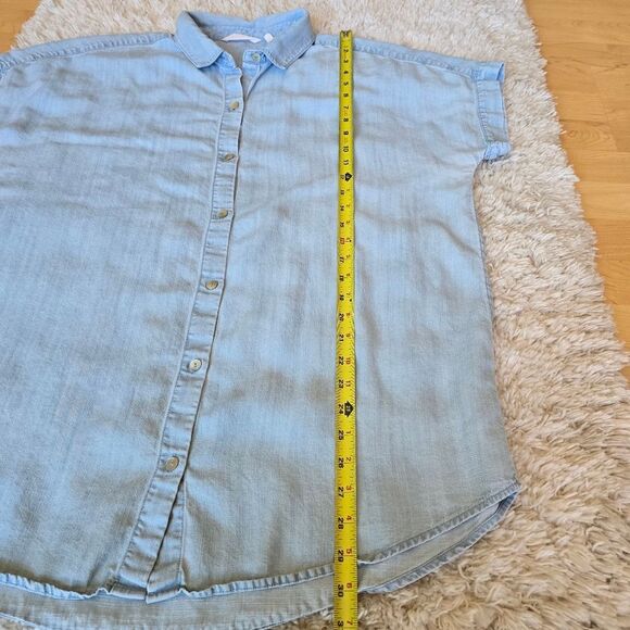SOFT SURROUDINGS Light Blue Denim Button-Up Shirt Size Large Chambray - Picture 4 of 8